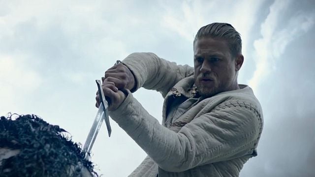 Le Roi Arthur : La Légende d'Excalibur Bande-annnonce Comic Con VOST