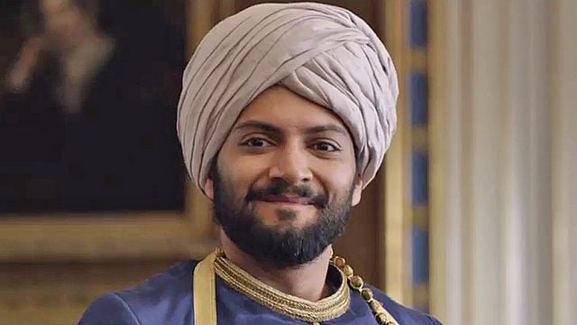 Confident Royal Bande-annonce VO