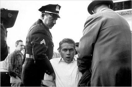 Hold-up en 120 secondes : photo Charles Guggenheim, John Six, Steve McQueen