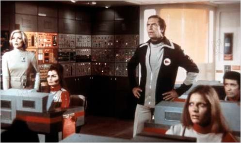 Cosmos 1999 : photo Barbara Bain, Martin Landau