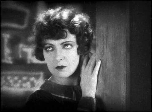 Downhill : photo Alfred Hitchcock, Isabel Jeans