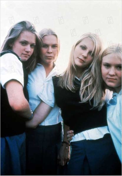 Virgin Suicides Photo A J Cook Chelse Swain Kirsten Dunst Leslie