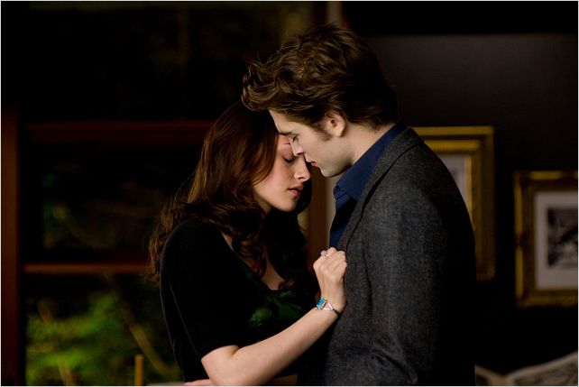 Twilight - Chapitre 2 : tentation : Photo Chris Weitz, Kristen Stewart, Robert Pattinson, Stephenie Meyer
