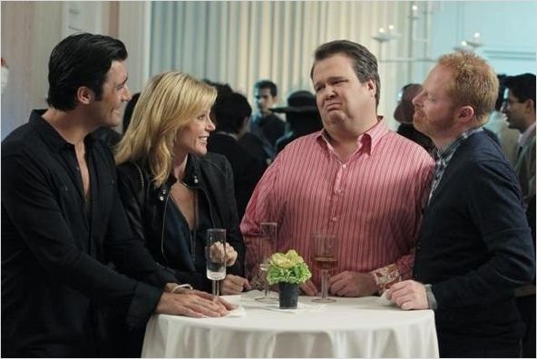 Modern Family : photo Eric Stonestreet, Gilles Marini, Jesse Tyler Ferguson, Julie Bowen