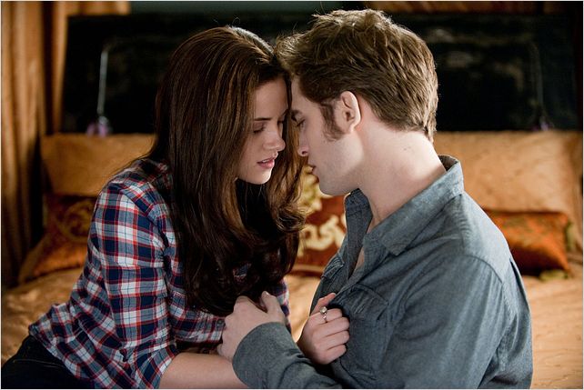 Twilight - Chapitre 3 : hésitation : photo David Slade, Kristen Stewart, Robert Pattinson