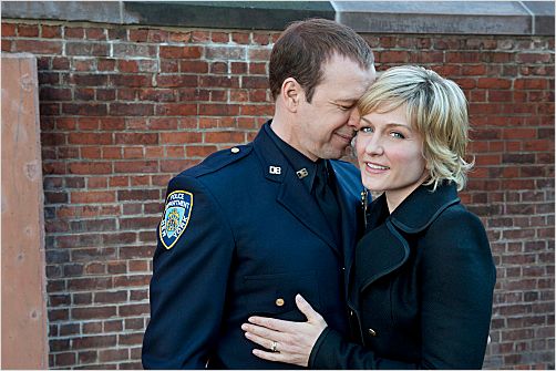 Blue Bloods : photo Amy Carlson, Donnie Wahlberg