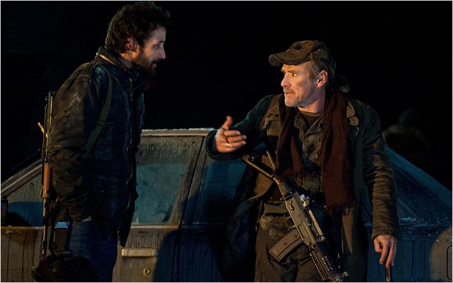Falling Skies : photo Noah Wyle, Will Patton