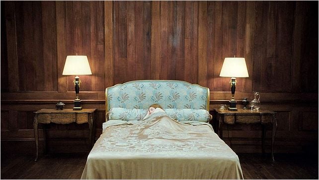 Sleeping Beauty : photo Julia Leigh