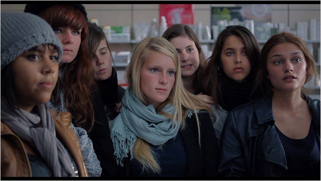 17 filles : photo Delphine Coulin, Muriel Coulin