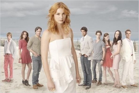 Photo Ashley Madekwe, Christa B. Allen, Connor Paolo, Emily VanCamp, Gabriel Mann