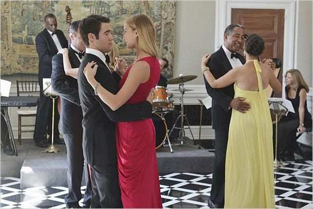 Photo Emily VanCamp, Joshua Bowman