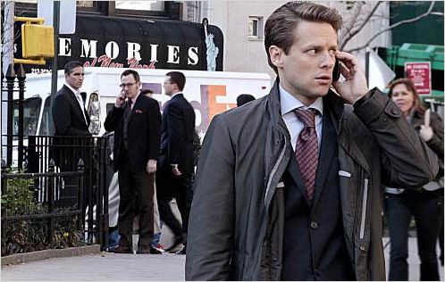 Person of Interest : photo Jacob Pitts, Michael Emerson