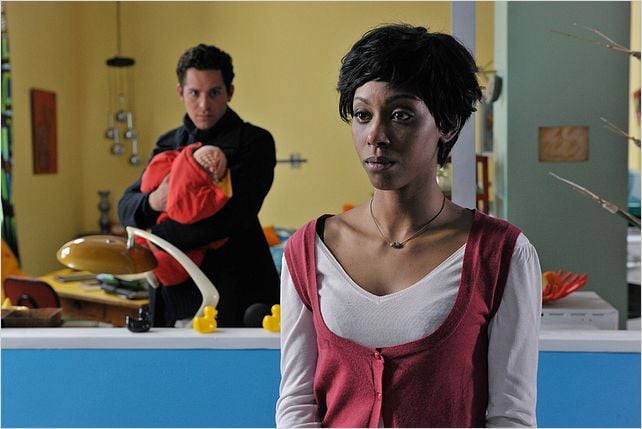 Films Et Séries Tv Avec Valentin Merlet Enquêtes réservées : Photo de Dorylia Calmel et Valentin Merlet 111 sur