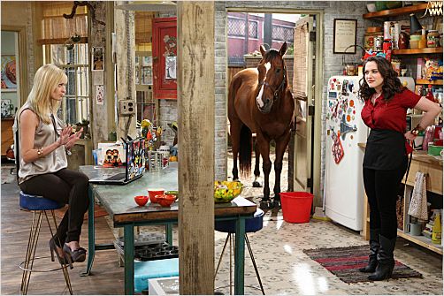 2 Broke Girls : photo Beth Behrs, Kat Dennings