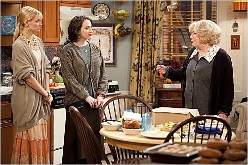 2 Broke Girls : photo Beth Behrs, Kat Dennings