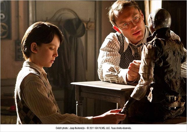 Hugo Cabret : photo Asa Butterfield, Jude Law, Martin Scorsese