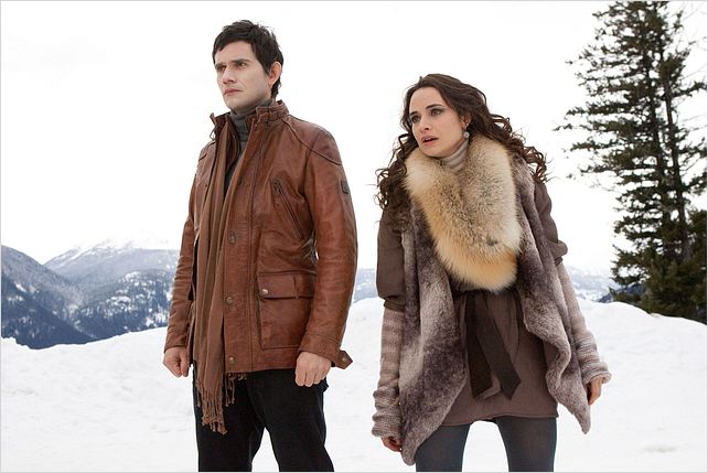 Twilight - Chapitre 5 : Révélation 2e partie : photo Bill Condon, Christian Camargo, Mia Maestro, Stephenie Meyer