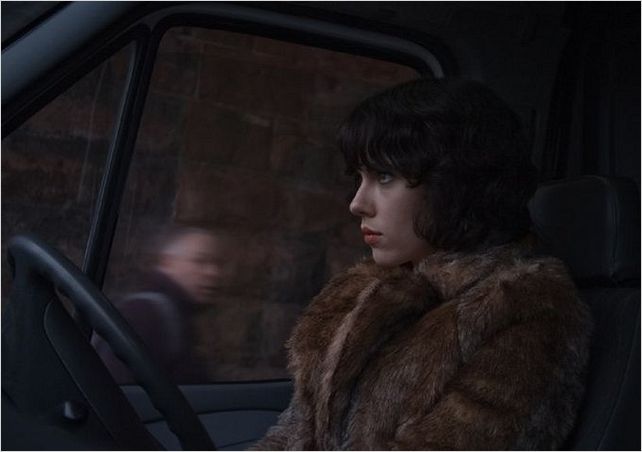 Under the skin : photo Scarlett Johansson