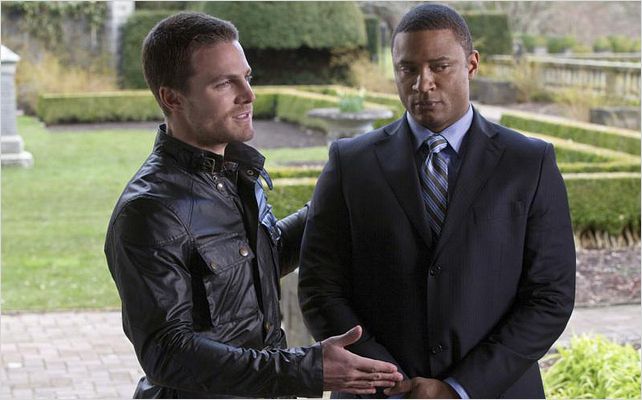 Arrow : photo David Ramsey, Stephen Amell