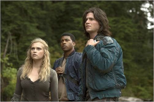 Photo Eli Goree, Eliza Taylor, Thomas McDonell