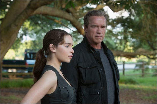 Terminator Genisys : Photo Arnold Schwarzenegger, Emilia Clarke
