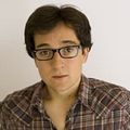 Photo Josh Brener