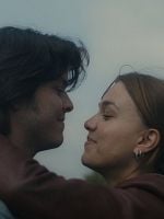 image de One of us is trembling