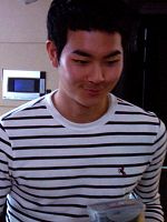 poster de In front of the house