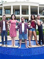 poster de Here Come the Habibs