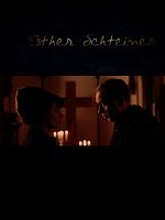 poster de Esther Schteiner