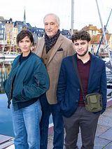 Affiche de Meurtres à Honfleur, film à voir en streaming sur Pygargue