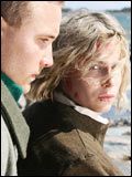 Affiche de Obéir, film à voir en streaming sur Pygargue