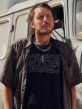 photo de Joshua Liam Henderson