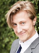 photo de Scott Turner Schofield