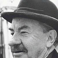 Photo Leo McKern