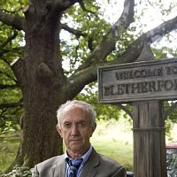 Photo Jonathan Pryce