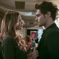 Photo Grey Damon