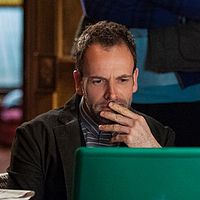 Photo Jonny Lee Miller