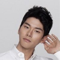 Photo Yi-Kyeong Lee