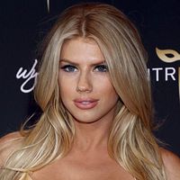 Photo Charlotte McKinney
