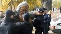 image de Chewbacca arrêté par la police en Ukraine