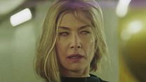 image de Rosamund Pike possédée dans le clip de Massive Attack - "Voodoo In My Blood"