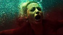 image de Instinct de survie - The Shallows - EXTRAIT VF "L'attaque" 