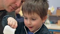 image de Le Maître est l'enfant Bande-annonce VF