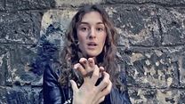 image de Jezabel - saison 1 Bande-annonce sourds et malentendants