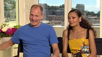 image de Solo : Woody Harrelson et Thandie Newton reviennent sur le départ de Phil Lord et Chris Miller