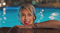 image de Under The Silver Lake EXTRAIT VO "Baignade nocturne"