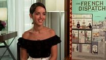 image de The French Dispatch : Lyna Khoudri raconte son expérience chez Wes Anderson