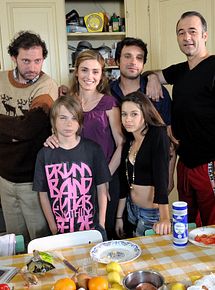 Affiche de Famille décomposée, film à voir en streaming sur Pygargue