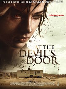 Affiche de At the Devil's Door, film à voir en streaming sur Pygargue